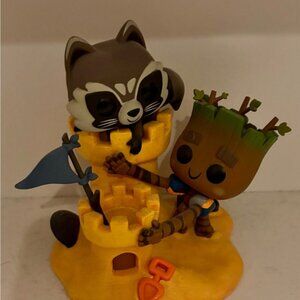 Funko Pop Rocket and Groot Sandcastle Adventure